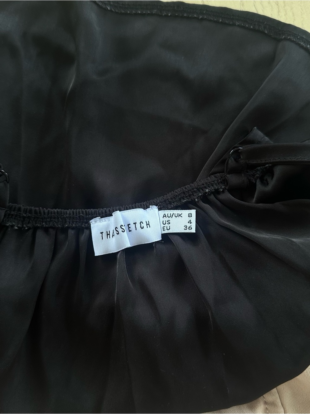 That’s So Fetch Lunara Top Black Size 4 - Picture 6 of 7